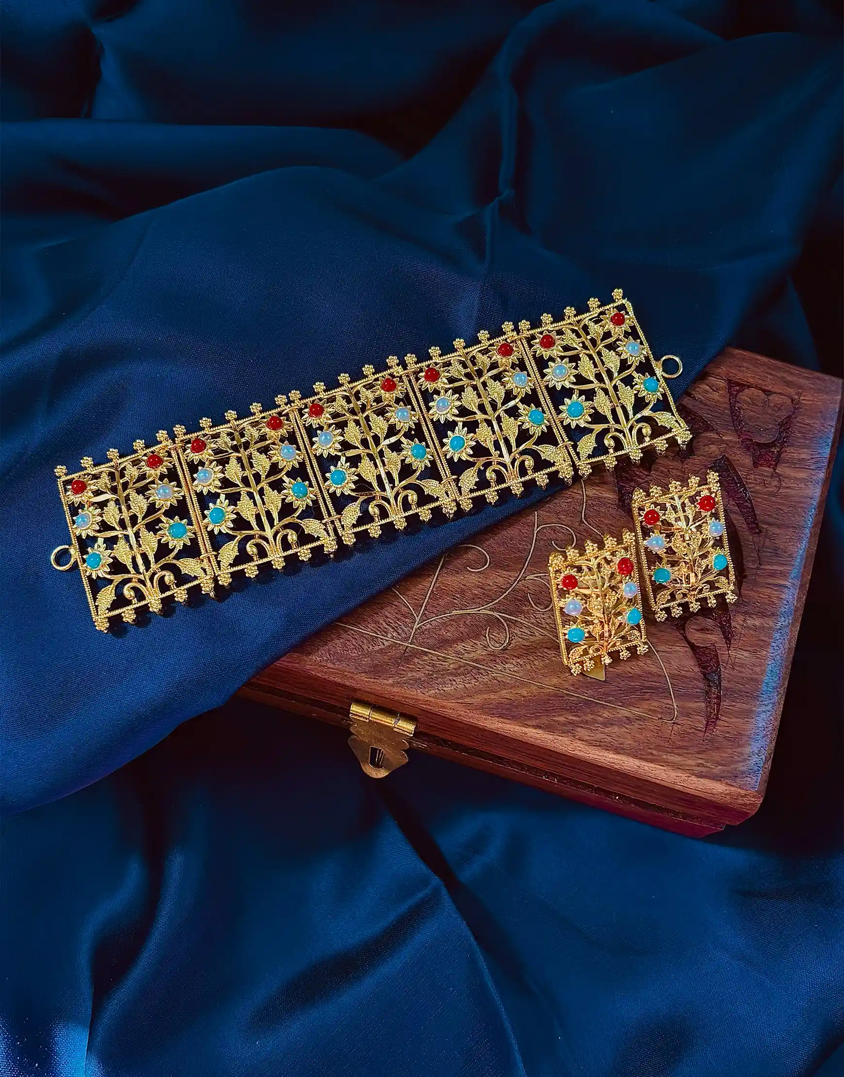 Pushpolota Choker & Stud